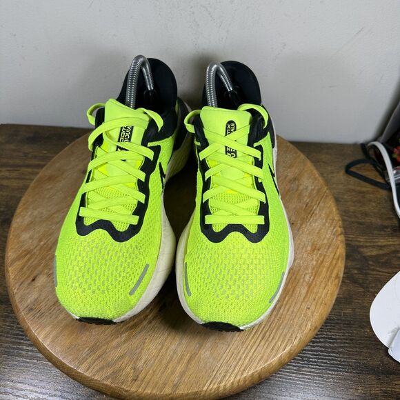 Nike ZoomX Invincible Run Flyknit Shoes Mens Size 8 Running CT2228-700 main image 5